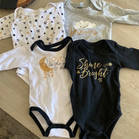 Neutral onesie - Picture 1 of 1